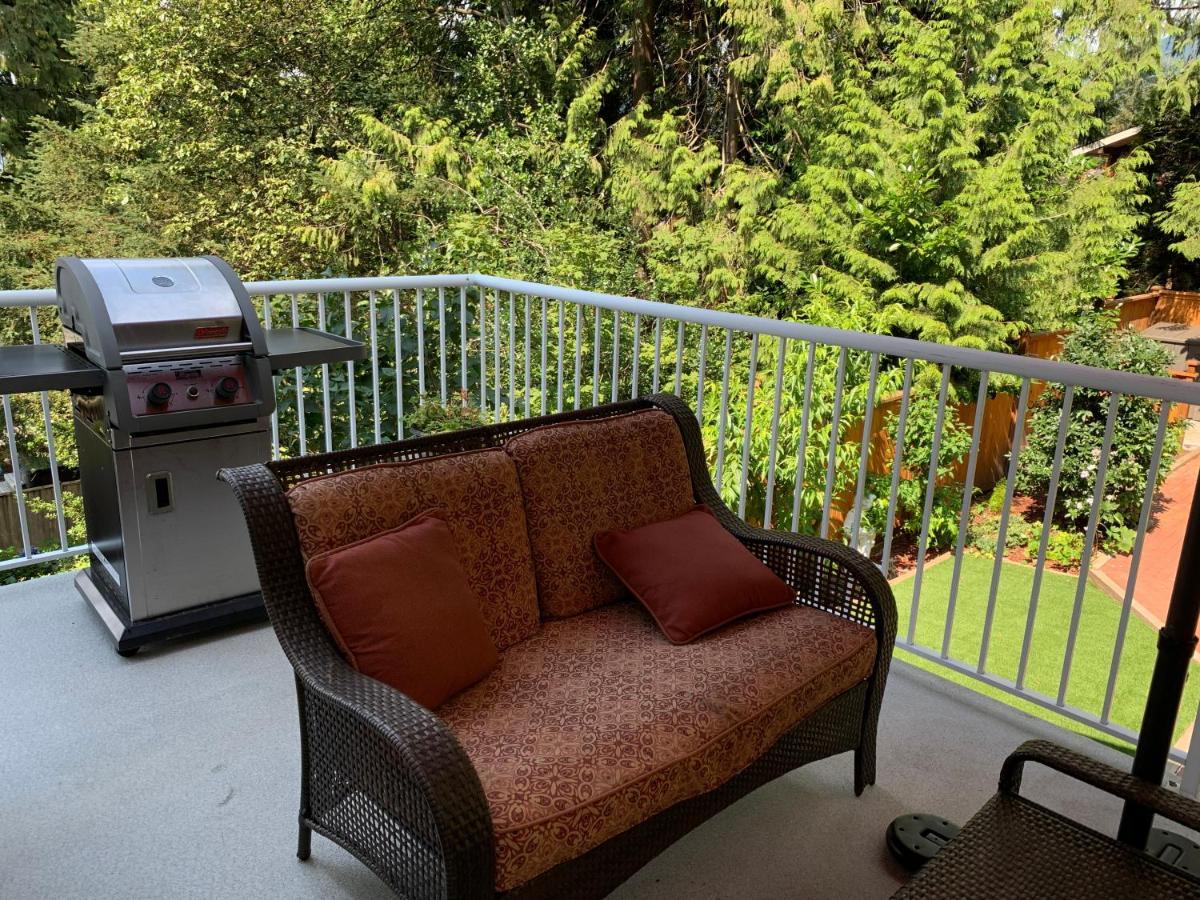 Beautiful Modern Suite ノースバンクーバー エクステリア 写真